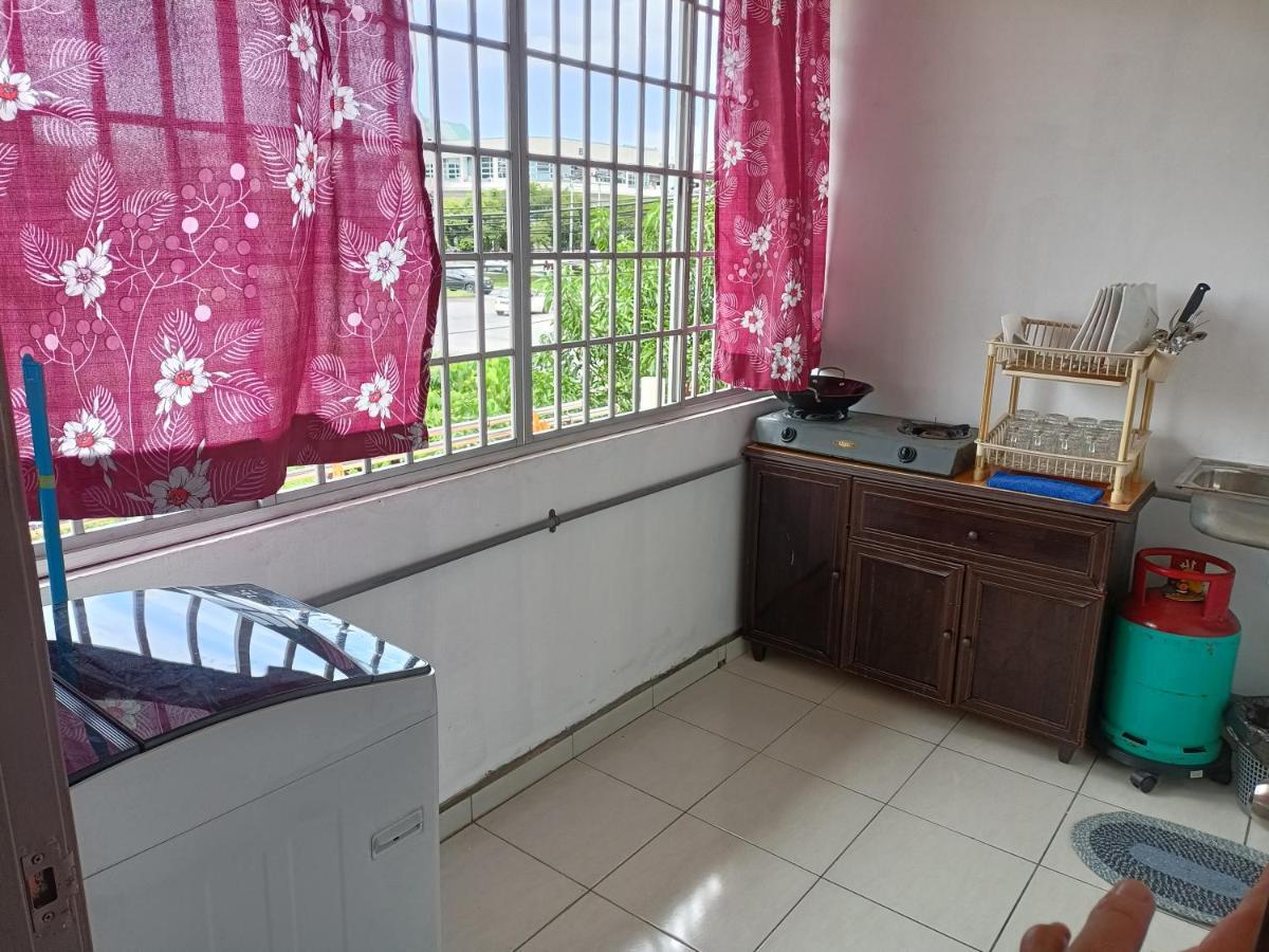Kingfisher Likas Guesthouse Guest house Kota Kinabalu