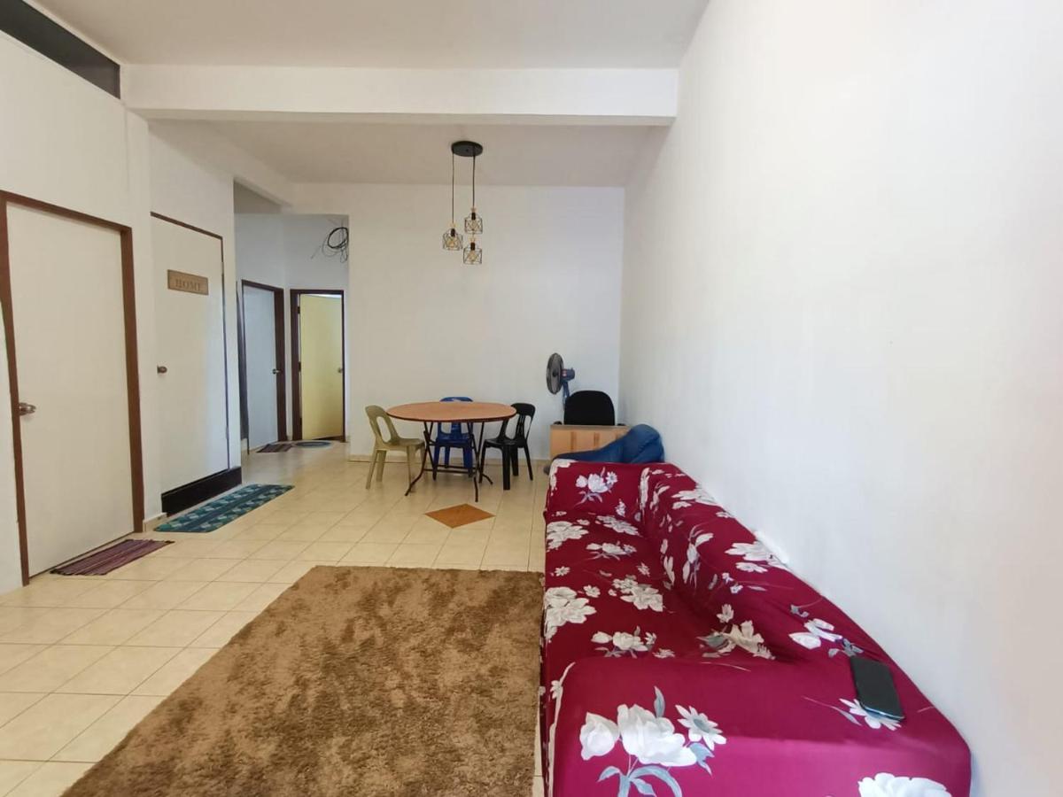 Kingfisher Likas Guesthouse